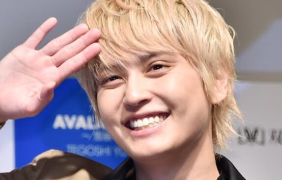 手越祐也