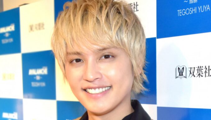 手越祐也