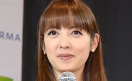 中山エミリ
