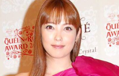 中山エミリ